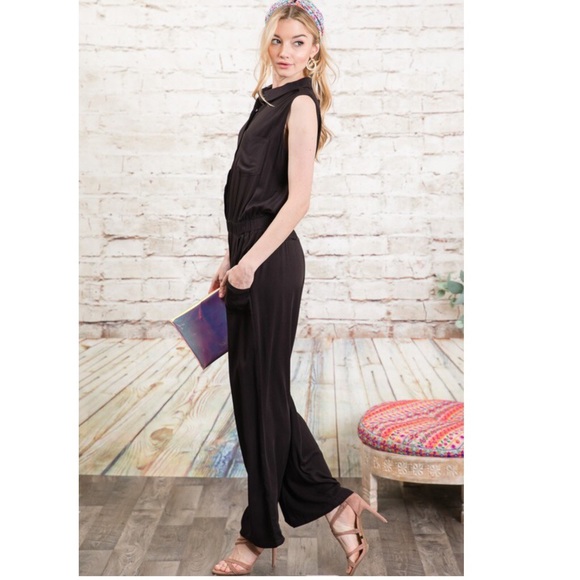 Sleeveless Black Collared Black Button Front Jumpsuit NWT - Picture 3 of 6